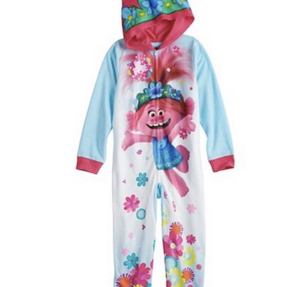 NWT 8 trolls cap rainbow sleeper pajamas birthdays